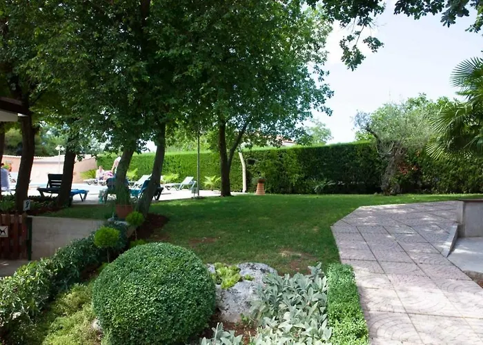 House In With Balcony, Air Conditioning, Wifi, Washing Machine * Πόρετς