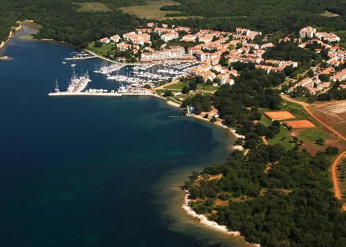 House In With Balcony, Air Conditioning, Wifi, Washing Machine Σπίτι διακοπών