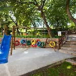 House In With Balcony, Air Conditioning, Wifi, Washing Machine Сasa de vacaciones Poreč