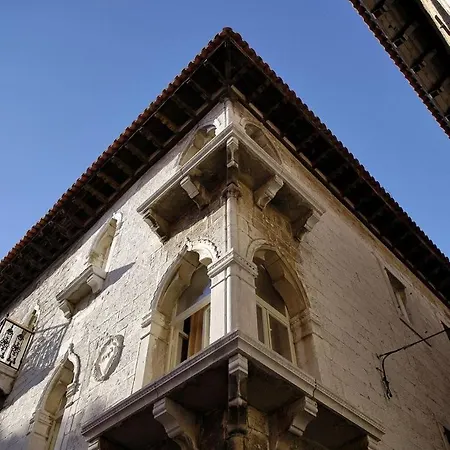 度假居 House In With Balcony, Air Conditioning, Wifi, Washing Machine 波雷奇