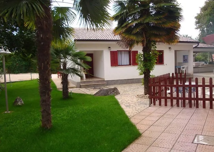 Ferienhaus House In With Balcony, Air Conditioning, Wifi, Washing Machine