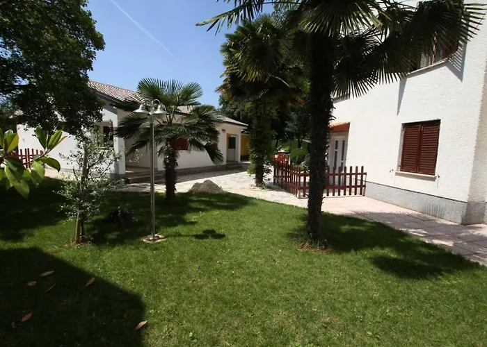 Ferienhaus House In With Balcony, Air Conditioning, Wifi, Washing Machine *