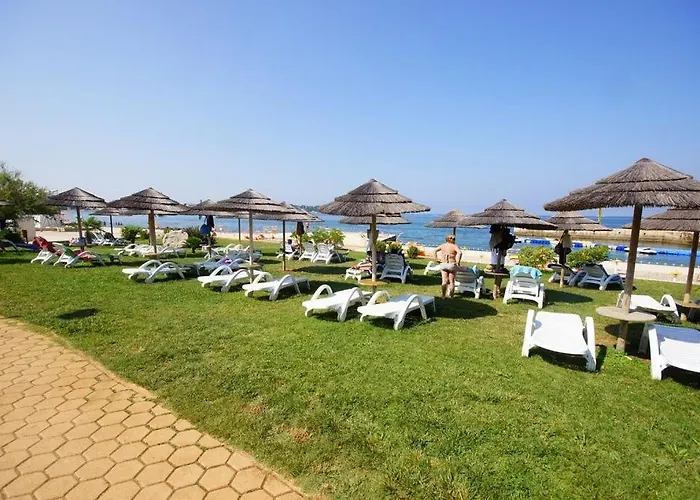 House In With Balcony, Air Conditioning, Wifi, Washing Machine Tatil Evi *