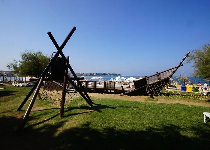 House In With Balcony, Air Conditioning, Wifi, Washing Machine