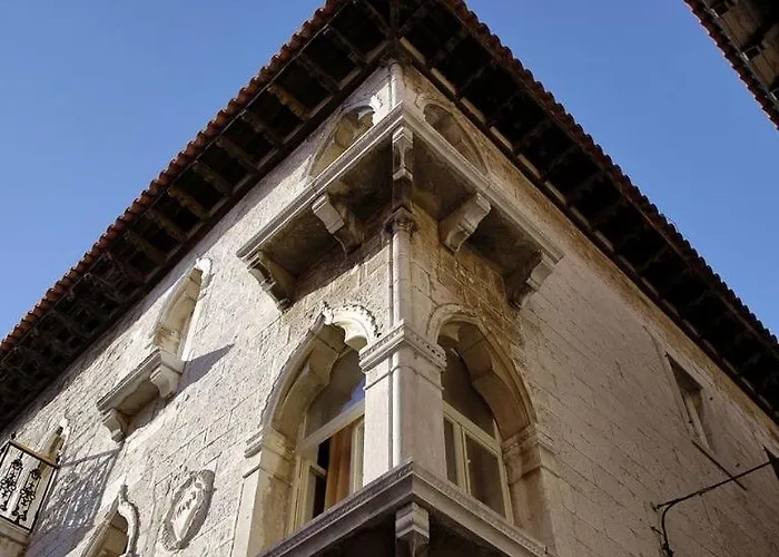 Tatil Evi House In With Balcony, Air Conditioning, Wifi, Washing Machine Poreč